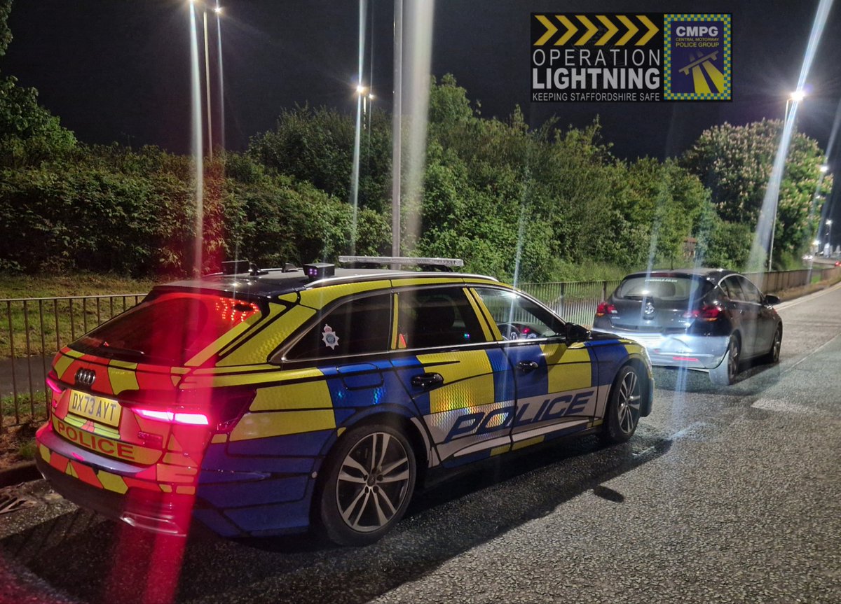 This vehicle failed to stop for @stokenorthLPT officers before we successfully stung it 100m down the road & detained the driver following a struggle. It may have something to do with his intoxication❗️ 1️⃣x under arrest & vehicle seized. #fatal4 #OpLightning C-Unit Doxey