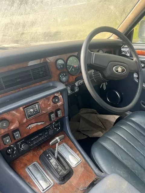 Ad:  1986 Jaguar XJ6 3.4 - 'has been in barn storage for a long time'
On eBay here -->> ow.ly/LVI150RCSAJ

 #ClassicCarForSale #VintageCar #JaguarXJ6 #BarnFind #ClassicCarRestoration #CarCollector #ClassicCarAuction