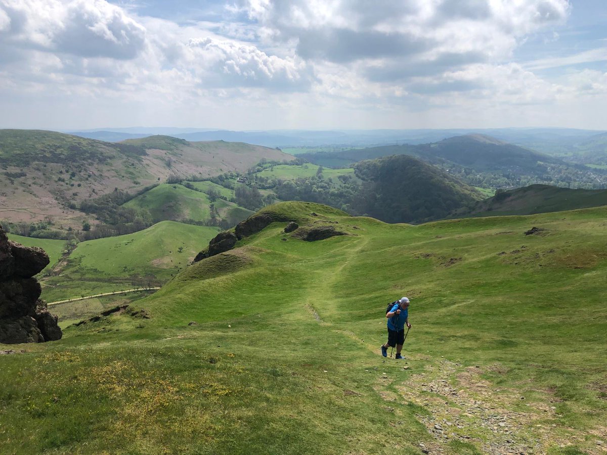 Bit of a slog on a hot day but getting there was a bit special...brilliant 360 views from 'top of' Shropshire Hills @hfholidays @ShropshireWalk2 @ShropshireWay @ShropshireWalk @countrywalking @ukhillwalking #shropshire @BBCShropSport @shropshirelive