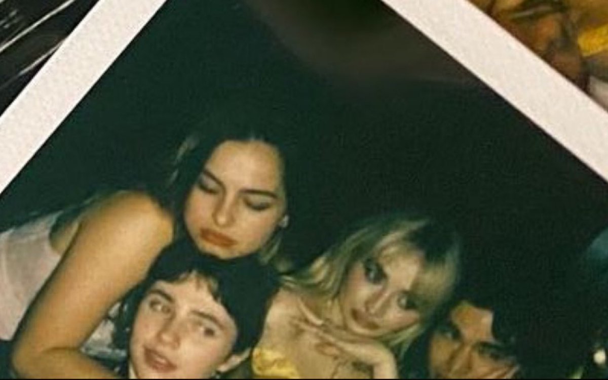 WAKE THE FUCK UP EVERYONE CONAN GRAY AND SABRINA POLAROID PICTURE DROPPED!