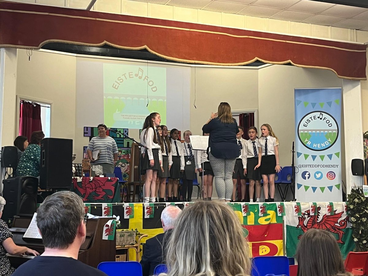 Eisteddfod Gadeiriol yr Hendy tweet media