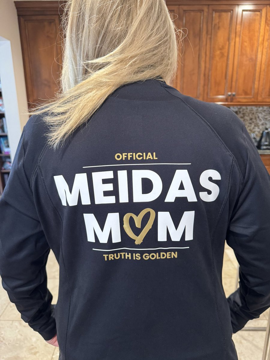 One of our gifts for mom tonight is this 1 of 1 Meidas Mom zip up jacket!