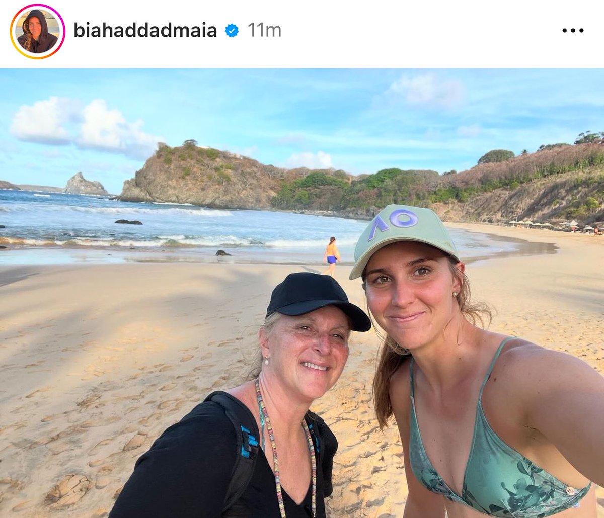 Bia Haddad Maia shares a sweet message for her mom on Mother’s Day She looks so much like her mom when her mom was younger 🥹 🇧🇷💛