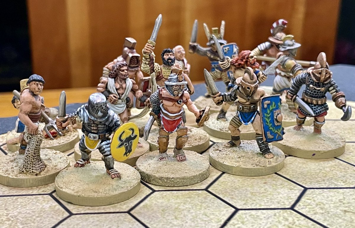 Added two new #gladiator figures to my stable of arena fighters, bringing my Ludus up to a “Dirty Dozen” (or Sordido Duodecim!) of varying types. #wargaming