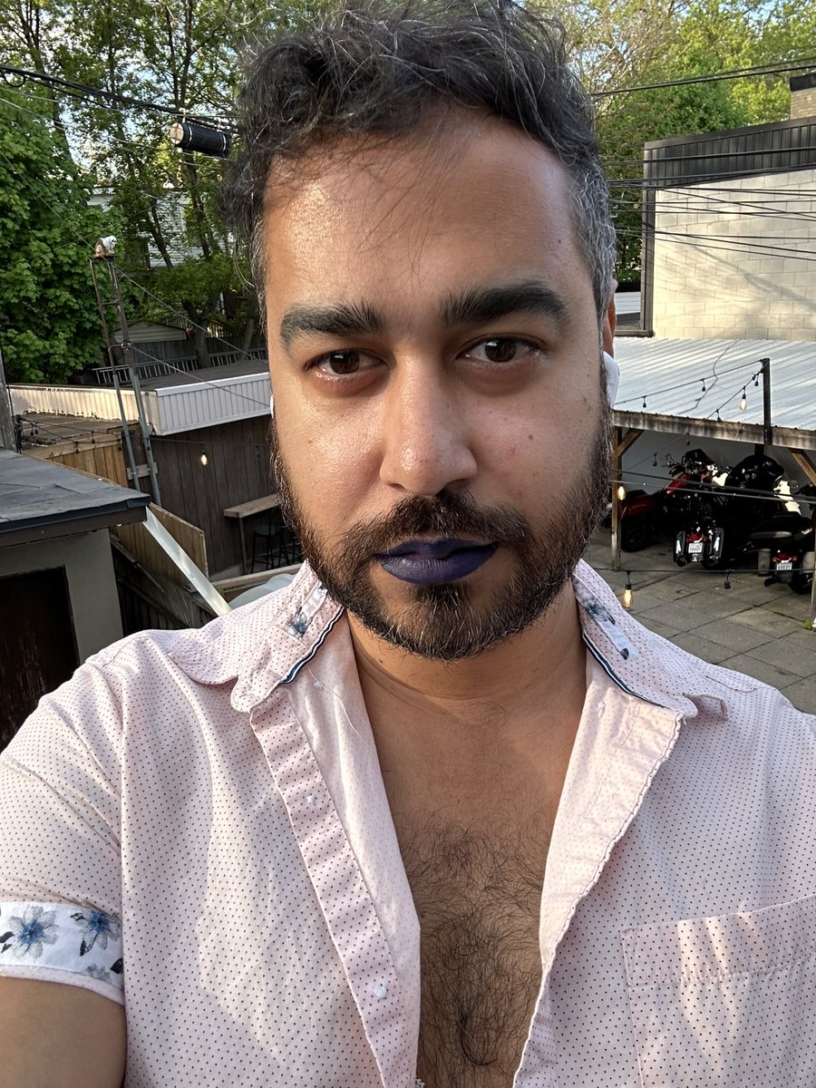 ryan_gaysling's tweet image. I’m 41 and stunning