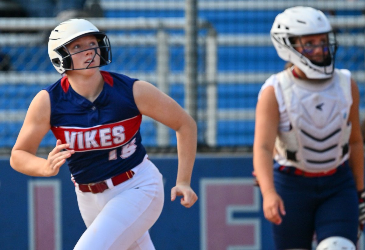 Regional softball at a glance: Loaded Class 3A regional headlines local tournament slate. @HaydenHigh @LadyVikesHSSB @SHHSsoftball @T_HighAthletics @RuralSoftball @RHSdawgsoftball @silverlakesb ... loom.ly/_5nM7rA