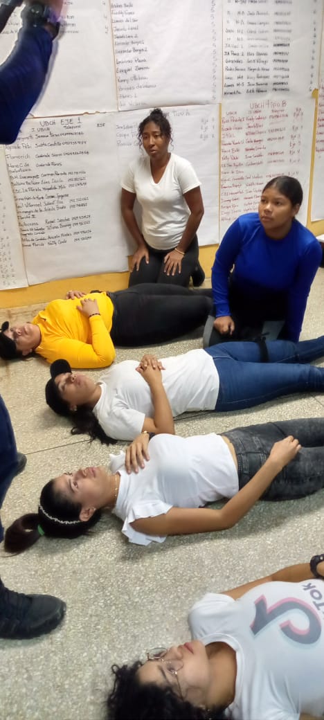 FELIZ DÍA A TODAS LAS MADRES 
De los Grupos Voluntarios de Rescate Asociados a GRUVOLCA Carabobo 
Que Dios las Bendiga 
(Salvamos Vidas)
TRABAJAMOS POR TI
<a href="/PCivil_Ve/">Protección Civil</a>
<a href="/SistemaCarabobo/">Sistema Integrado</a> 
<a href="/pcivil_carabobo/">Protección Civil Carabobo</a> 
<a href="/CeballosIchaso1/">@FuerzaDinamica Remigio Ceballos Ichaso</a> 
<a href="/rafaellacava10/">Rafael Lacava</a>