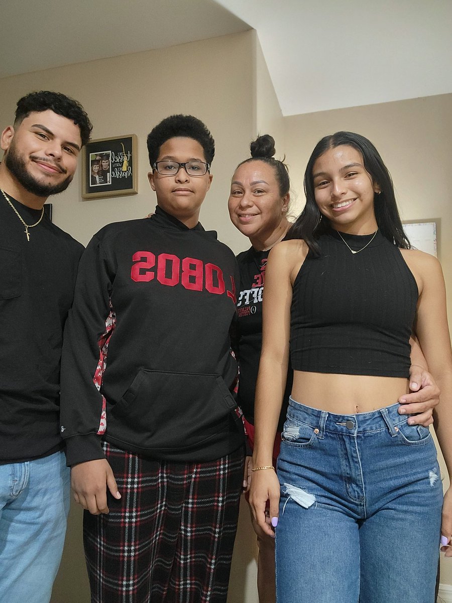 RussMrs's tweet image. My ❤️❤️❤️,  my 🌎