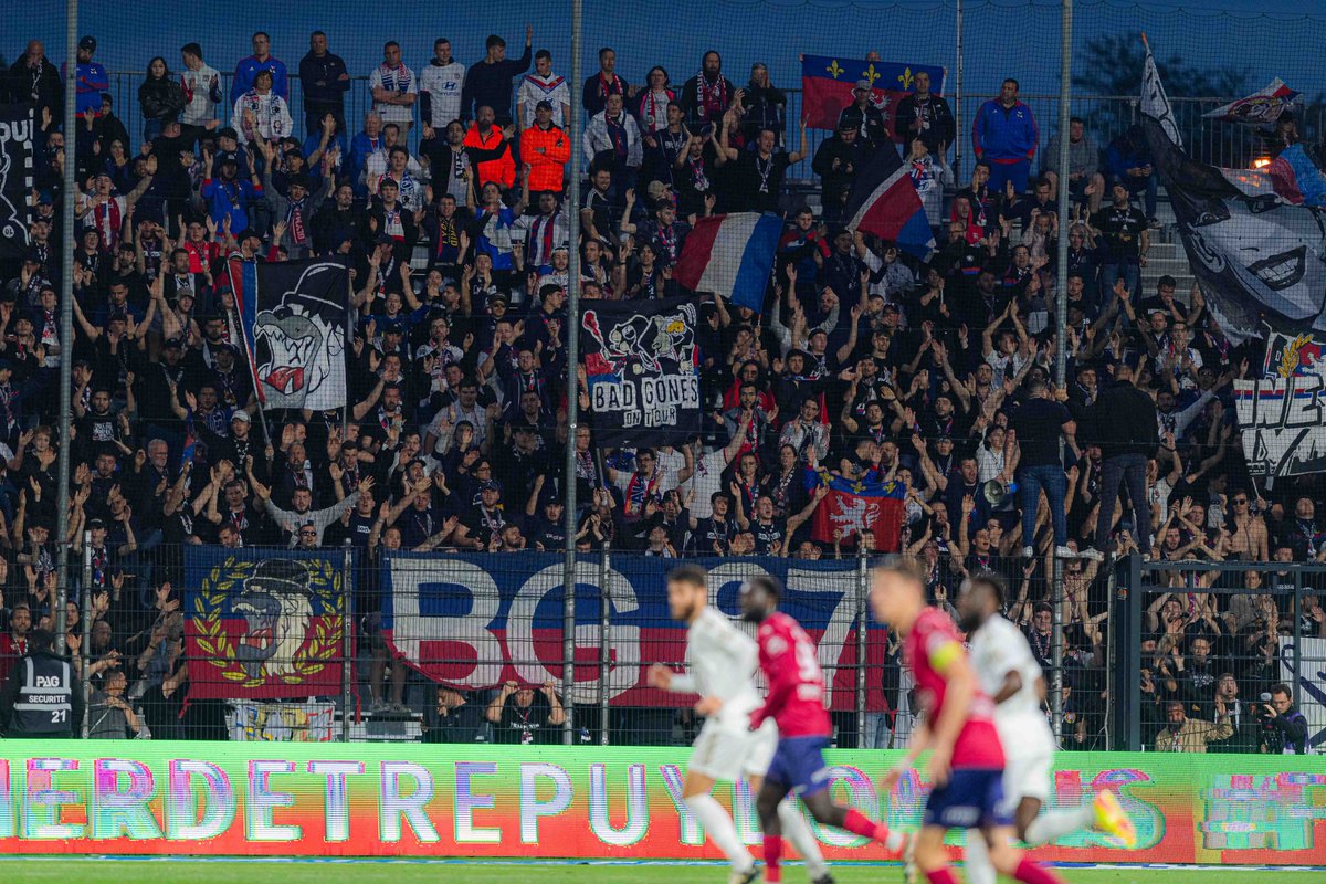 Olympique Lyonnais (@ol) on Twitter photo ๐๐ ๐๐๐๐๐๐๐ ๐๐๐๐๐๐ ๐๐๐๐๐ ๐คฉ
๐ Merci pour votre soutien les Gones ! โค๏ธ๐
RDV dimanche au <a href="/GroupamaStadium/">Groupama Stadium</a> ๐ฅ
#CF63OL ๐๐ ๐๐๐๐๐๐๐ ๐๐๐๐๐๐ ๐๐๐๐๐ ๐คฉ
๐ Merci pour votre soutien les Gones ! โค๏ธ๐
RDV dimanche au <a href="/GroupamaStadium/">Groupama Stadium</a> ๐ฅ
#CF63OL
