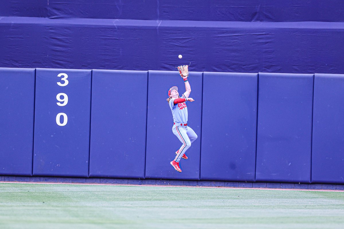 OleMissBSB's tweet photo. Ethan Groff really caught that 😮‍💨 https://t.co/CZtMyEowNz