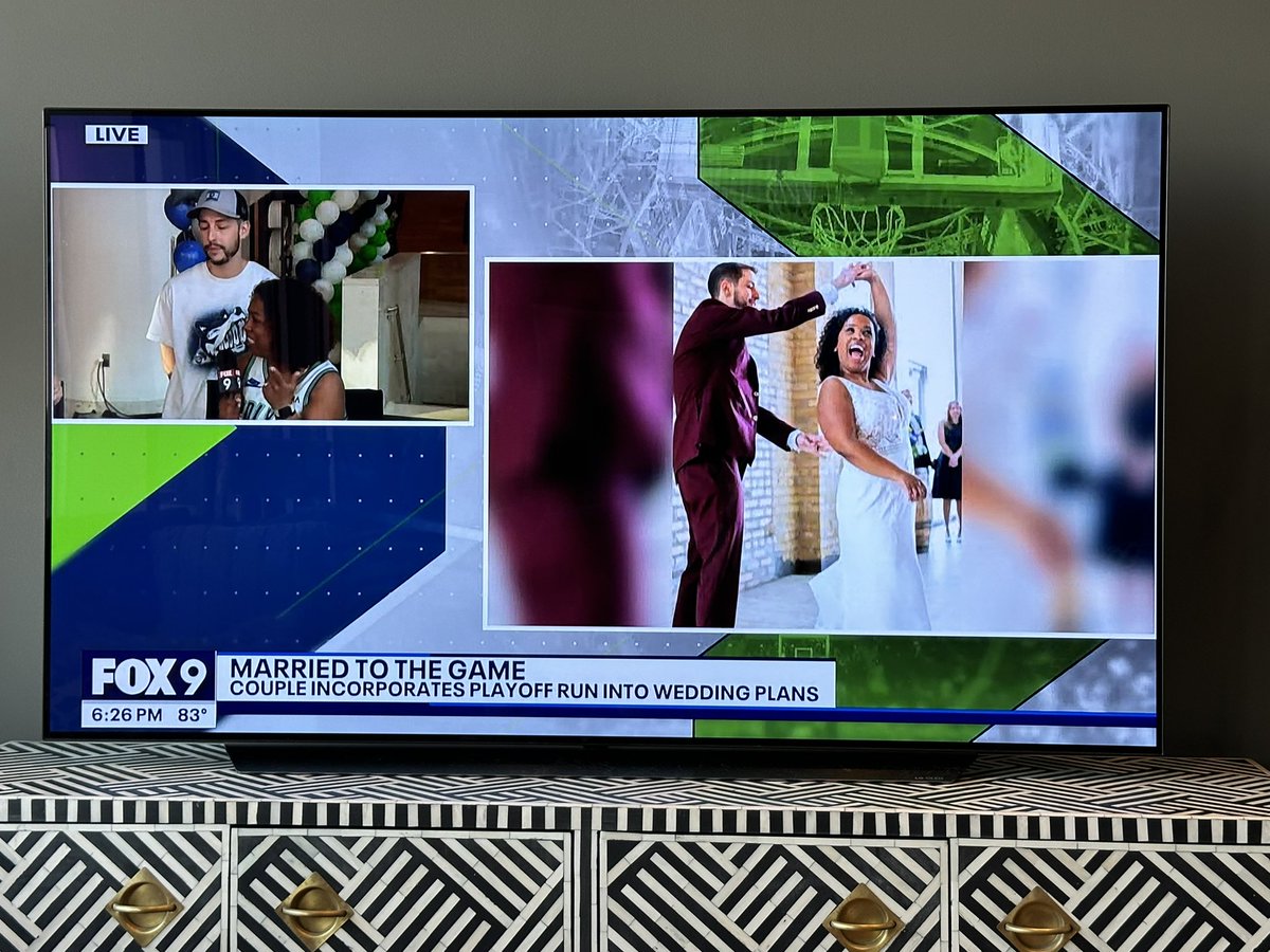 BJFait's tweet image. MARRIED TO THE GAME! #letsgowolves #WolvesBack  Wolves in 5!!