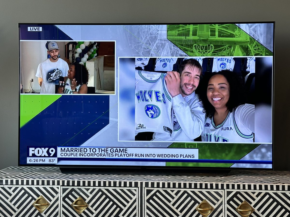 BJFait's tweet image. MARRIED TO THE GAME! #letsgowolves #WolvesBack  Wolves in 5!!