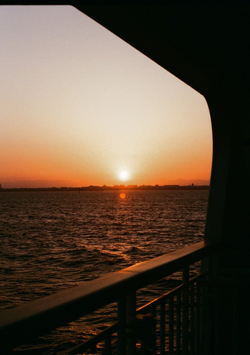 🏝🚢
はやく夏になれ〜

📸 #olympuspenft
🎞 #fujisuperiaxtra400

#film #filmphotography #フィルム写真 #フィルムカメラ