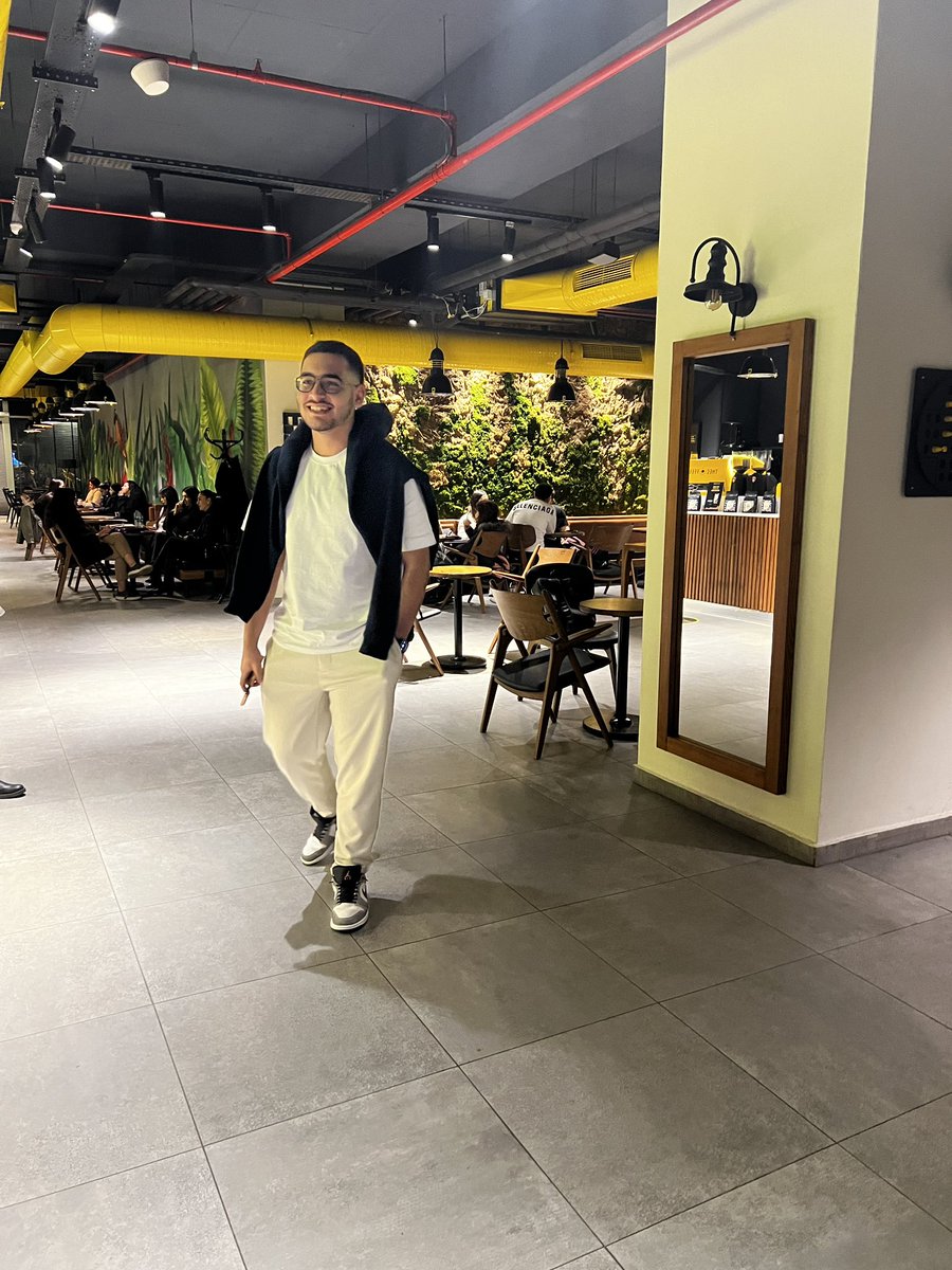 زیدی و بیبی چیه دیگه😂🦦