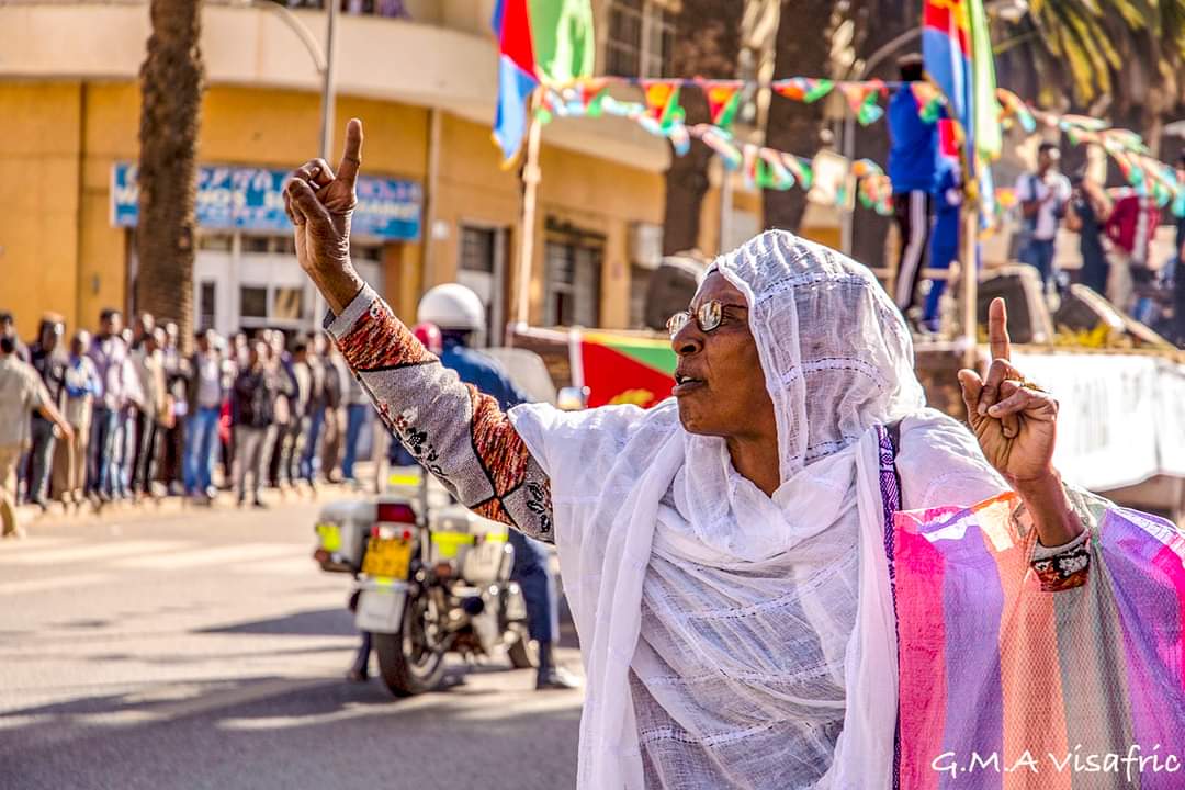 ሓንቲ ሃገር ፥ ሓደ ህዝቢ፡ ሓደ ልቢ
'ውሕስነት ሰላም ብመኸተ'
ርሑስ ቅንያት ወርሒ ግንቦት 🇪🇷 
One people One Nation
Happy Independence month #Eritrea