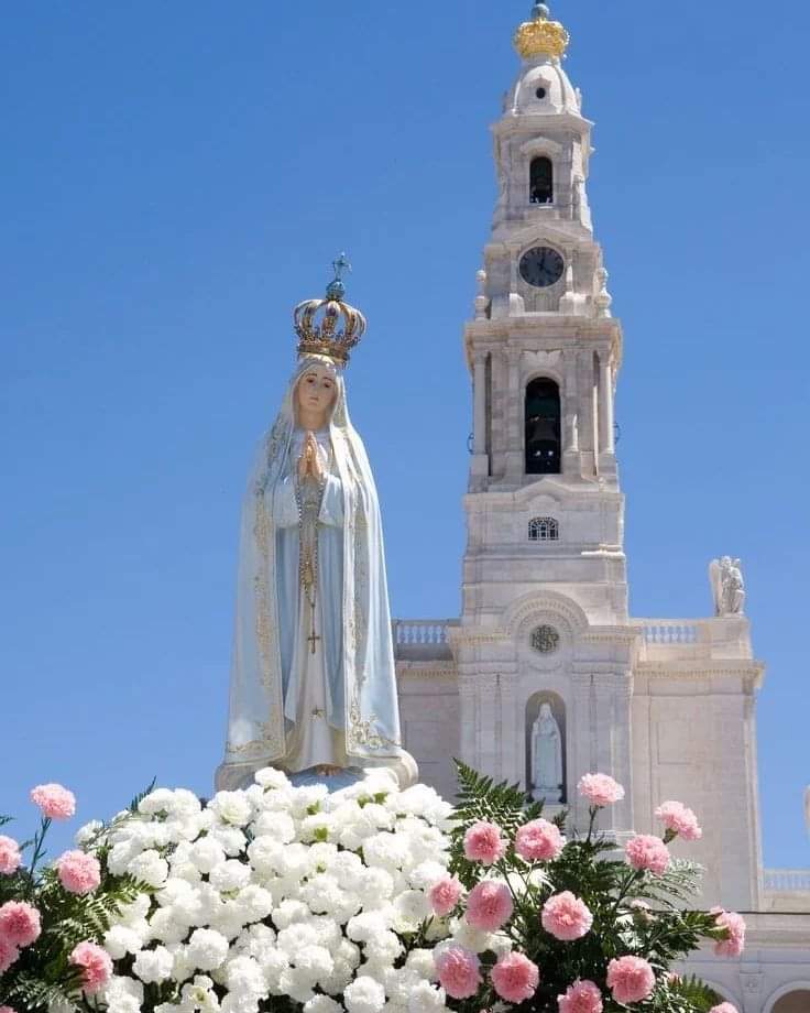 Today is the feast of Our Lady of Fatima. She appeared to 3 poor shepherd children 107 years ago with a prophetic message for the world: pray, repent, and make sacrifices for the conversion of the world.

Our Lady of Fatima, pray for us 🙏♥️🙏

#OurLadyOfFatima 
#miracleshappen