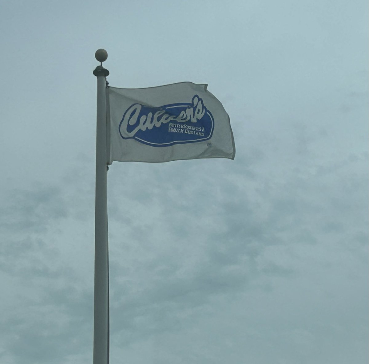 tmbrunch's tweet image. if this flag offends you i&apos;ll help you pack 🦅💥