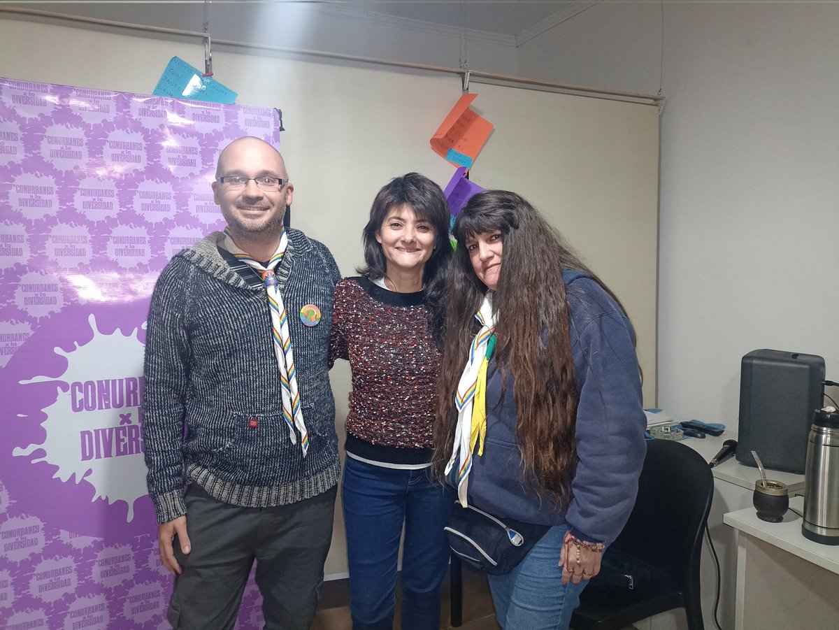 Ayer, estuvimos presentes en el homenaje al Padre Mugica (gran referente religioso que luchaba por la inclusión social) y en la Escuela de Liderazgos Políticos LGBT+ organizada por <a href="/ConurbaDiversxs/">Conurbanes ❤️💜💚</a>, con <a href="/gretapena/">Greta Pena</a> (exSubsecretaria de Diversidad de la Nación y exTitular del INADI)