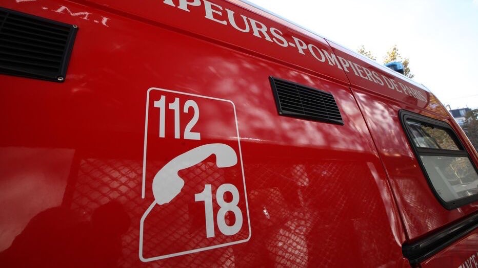🔴 FLASH - #Malakoff : Un incendie s'est déclaré au 12e étage d’un #immeuble ce dimanche. 👉 Trois personnes intoxiquées ont été transportées à l'hôpital et deux #pompiers ont été légèrement blessés lors de l'intervention. (BFMTV) #HautsdeSeine