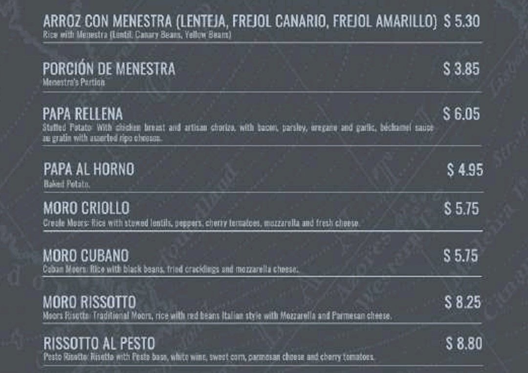 EmergenciasEc's tweet photo. Sobrevalorado, hasta el chimichurri y el aji te cobran, porciónes de moro pequeñas más de $8, te suma Iva 15% y 10% de servicio, $13 un jugo de limón, vas a pagar por 2 personas se te hacen como $50.
No se lo recomiendo a nadie.
Mil veces rincón o Portones, una porción de moro $3.50.
Se tenía que decir y se dijo!!