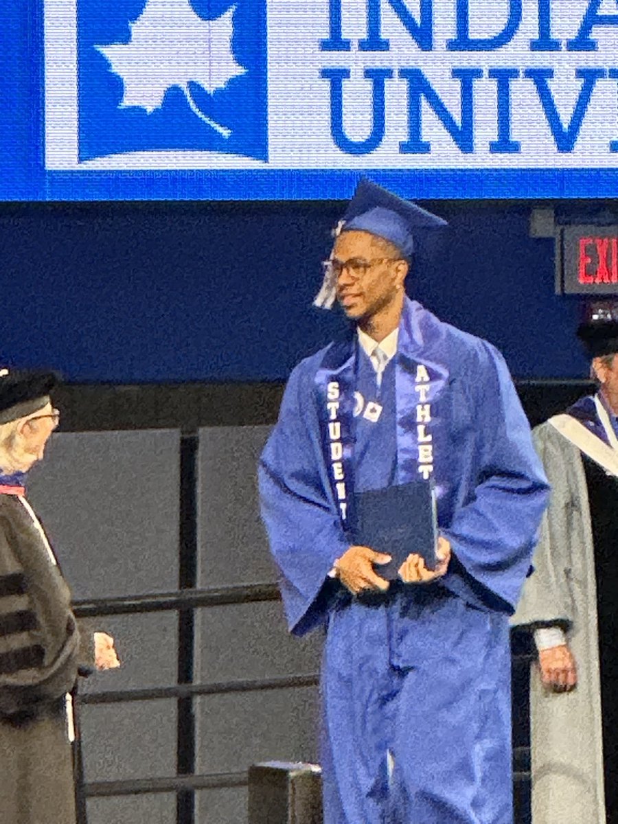 Congratulations Jayson!! So proud of you!! Keep striving for your dreams! He is now an alum of Indiana State University!! 🩵🤍