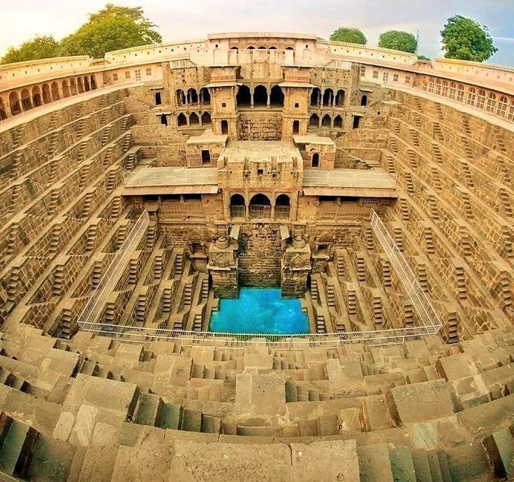 🌺।। 10 Beautiful Stepwells of Bharat - Ancient architectural marvels beautifully carved in stone by our ancestors ।।🌺

1. Chand Baori, Rajasthan