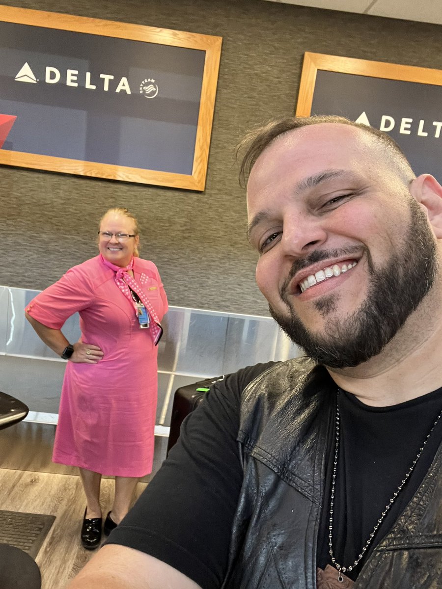Hey @Delta you need to let Debbie from Bozeman Airport wear this pink every day!! she looks fabulous and can sit with me any day! it’s so cheerful just like her personality. Loved her.