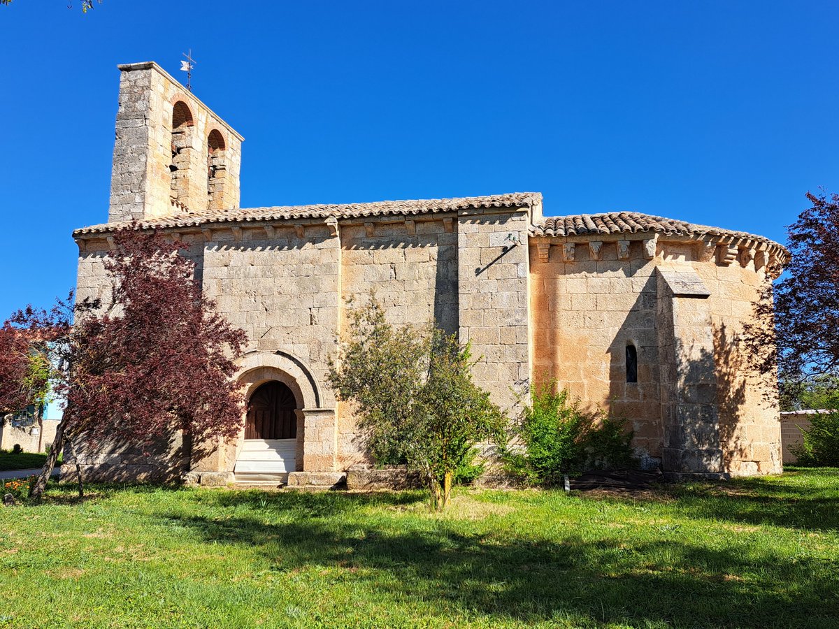 En #Villegas y #Villamorón y alrededores hay un sinfín de #monumentos de conmovedora belleza, de un tiempo lejano, paradójicamente próximo. Es otro mundo, restos de una #Europa marcada por la fe, edificios con aire familiar. Ahí siguen, como en #Villanoño, agradeciendo una visita