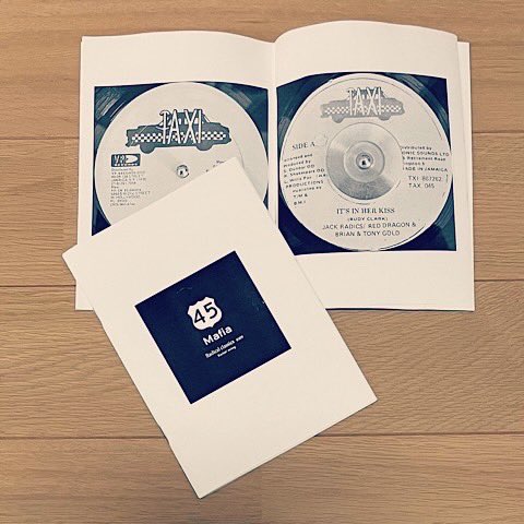 Kazuki_cocoisle's tweet photo. 📢📢📢

#atCocoisle !! 🙌

@45_mafia_ san 🔥

Now on sale
at #cocoislemusicmarket !!

* Mix Tape

“Radical Classics #009 ~Rocki'n swing~”

https://t.co/XfEl8DhKVy

* ZINE + Download Code

“Radical Classics #009 ~Rocki'n swing~”

https://t.co/Zs6y0IXICh https://t.co/5eCGQzv2Uz