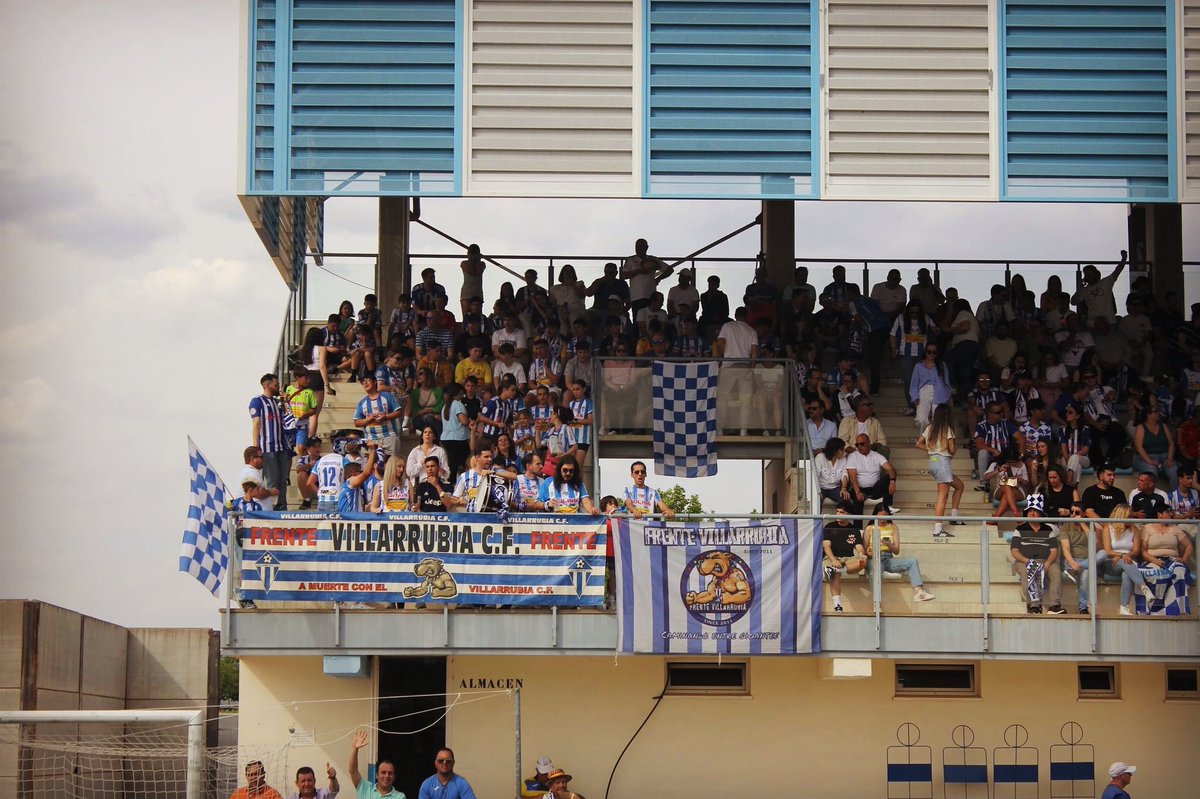 Al fin del mundo con esta gente, sea donde sea pero siempre juntos.

“Cuatro locos por su villa”