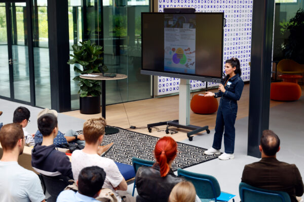 Mark your calendars for June 4th! 🗓️ Dive into the future of AI education at the Spring Symposium hosted by TU Delft | AI Initiative at Mondai | House of AI. Expect a day of insightful talks, interactive workshops, and networking over drinks. More: edu.nl/rxpah