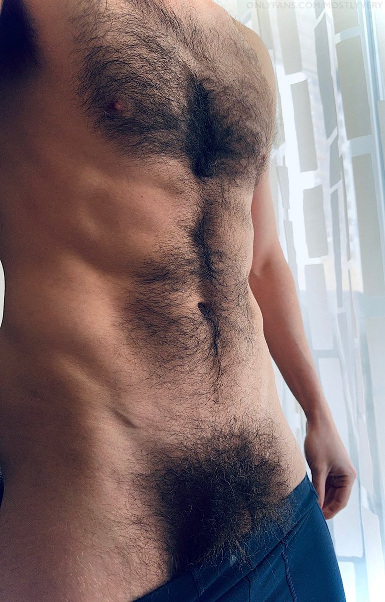 MostlyVery's tweet image. the moment he reveals his bush…