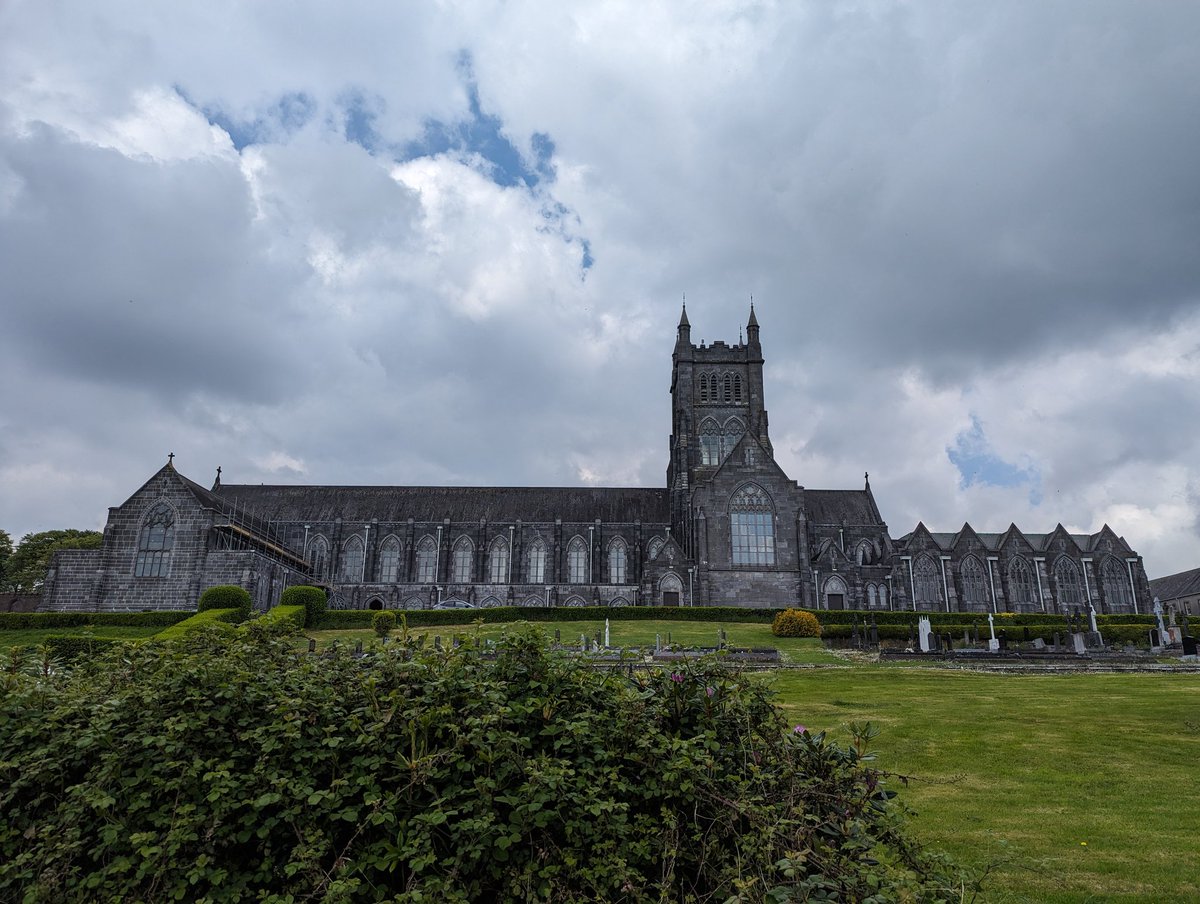Mount Melleray Cistercian Monastery and Abbey

Irish: Cnoc Mheilearaí, meaning 'hill of Meilearaí '

Feddaun, Co. Waterford 

#medievalmonday #MondayMood #gothic #architecture