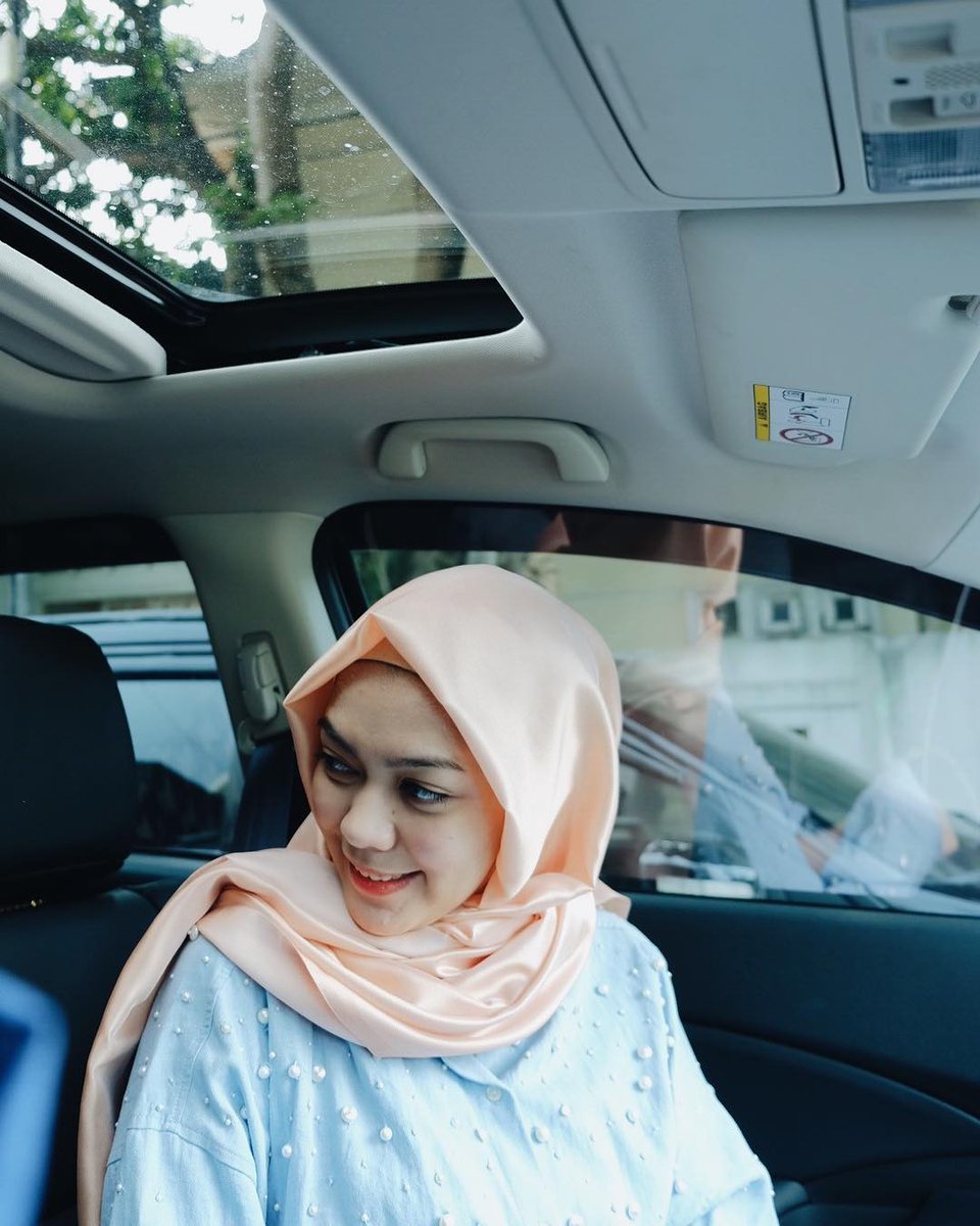 Rini Feblita (@rinifebreal) on Twitter photo 