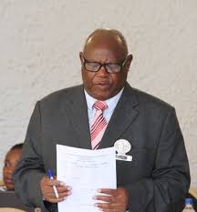 DARKEST HOUR IN HWANGE...Hwange Local Board joins the whole of Hwange and Matabeleland North in mourning the passing on of Chief Shana may his soul rest in eternal peace @HwangeResidents @molokele @MoLGPWZim @breezefmstereo @LyejaFM @real_Godfatha @Vostile1 @WhangeYouth