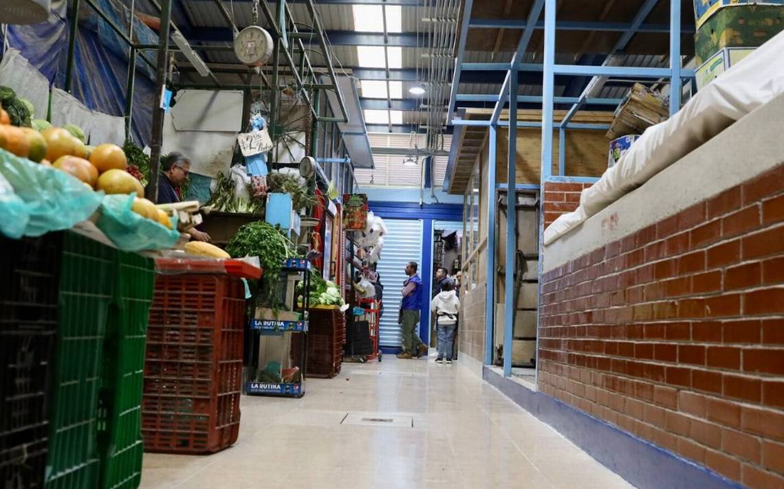 Con más de 20 años sin mantenimiento, los mercados públicos de Coyoacán finalmente están recibiendo la atención que necesitan: bit.ly/3QIqW7s

#CoyoacánCambia #TradiciónyModernidad