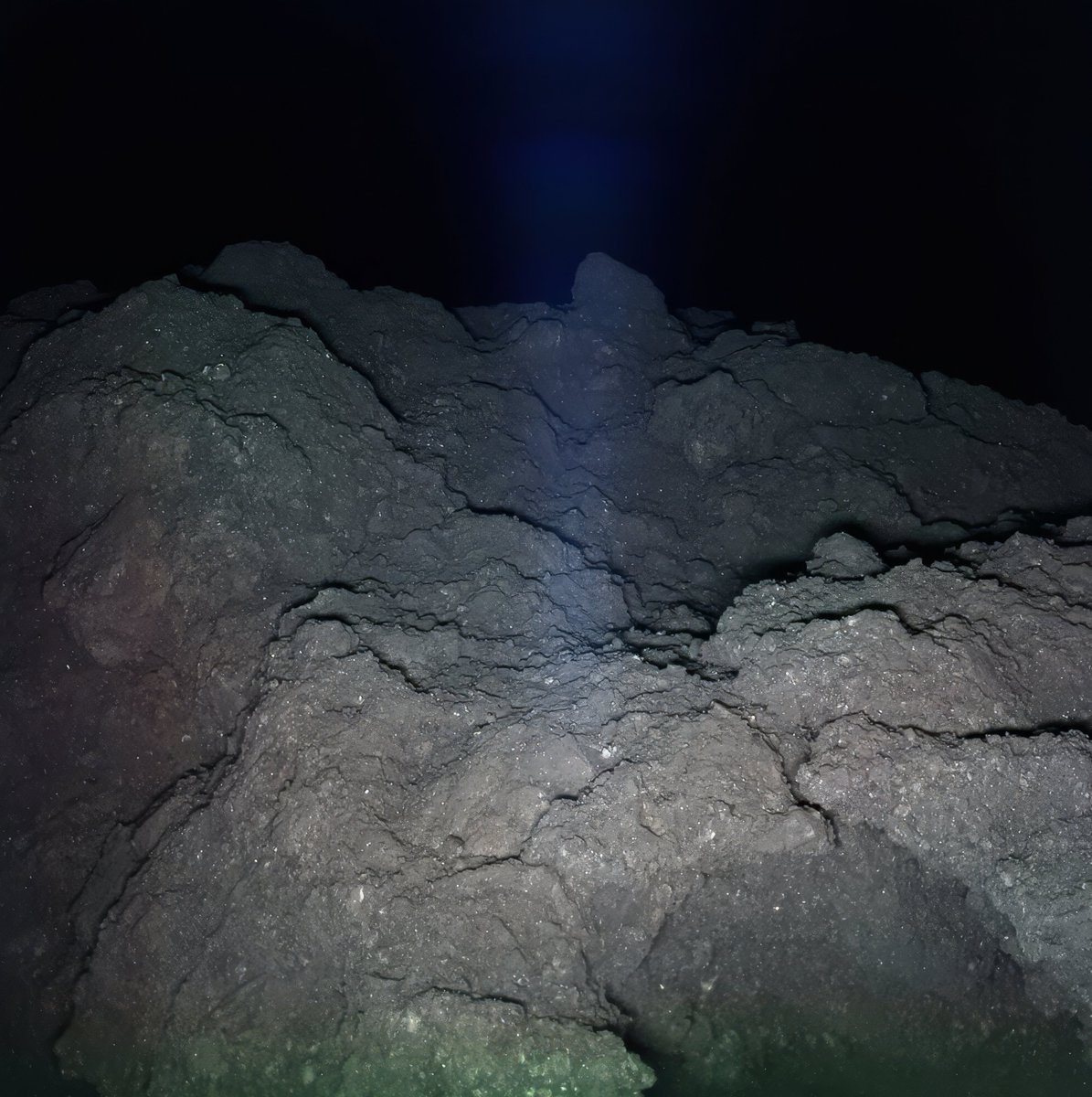 My favorite asteroid photo (Ryugu)