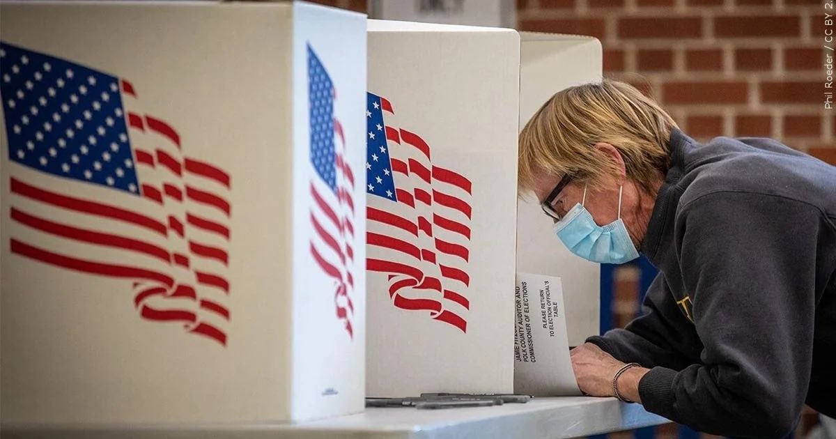BREAKING: A federal judge in Wisconsin has dismissed a lawsuit from a Democratic law firm.

The firm sought to challenge Wisconsin’s rules requiring a witness to certify absentee ballots. 

They wanted to cheat!

Under Wisconsin law, absentee voters need to complete their ballots…