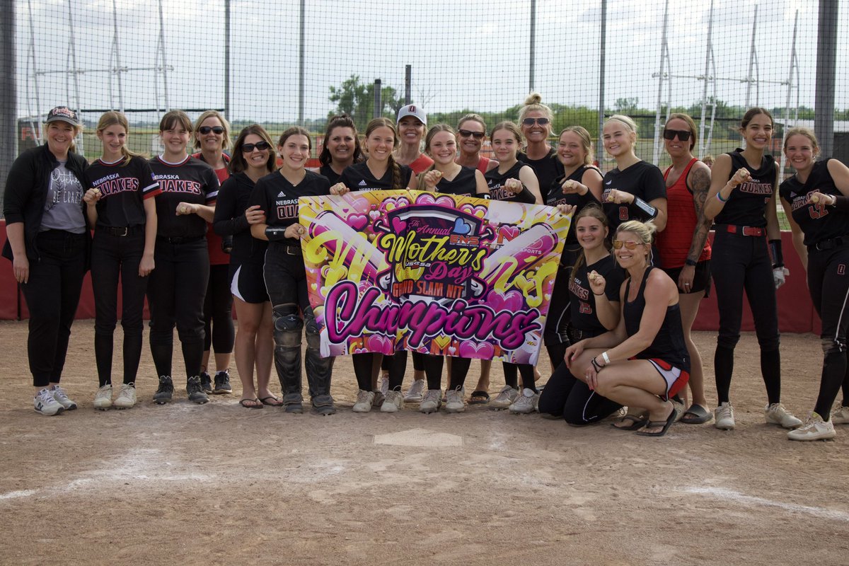 @14uQuakes 6-0 and Mothers Day tournament🏆. Amazing weekend of 🥎 for these ladies, they did their mammas proud!!!! @NEQuakesSB @PlayEAA @QuakesRecruit