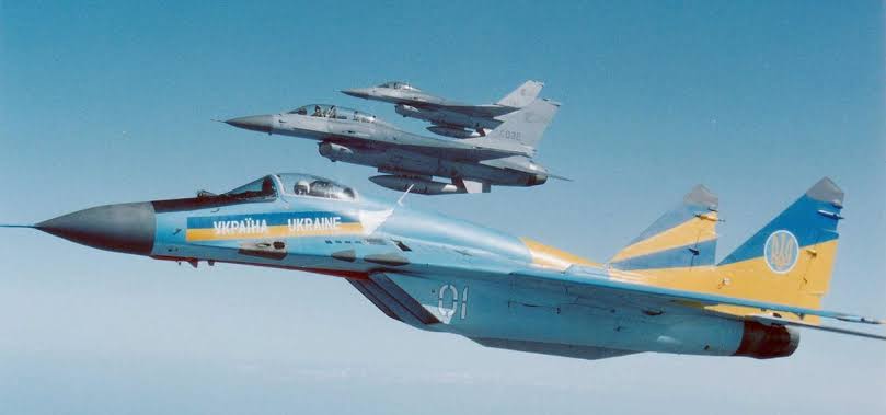 1 of 2
Ukraine's pilots are flying high-risk 'wild weasel' missions first developed in the Vietnam War by the USAF, says defence analyst.

The strategy involves jet pilots luring enemy antiaircraft defenses into targeting them with their radars. 
2 ⬇️