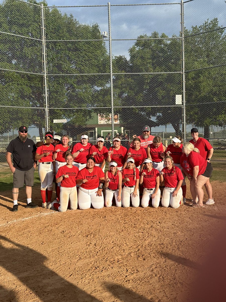 CoachChrismavs's tweet photo. BEST OF THE MIDWEST Tournament Champions went undefeated 7-0 for the weekend play some really good competition and grew as a team and so excited to see this team in July the sky’s the limits. https://t.co/kCFWU2Pnaq