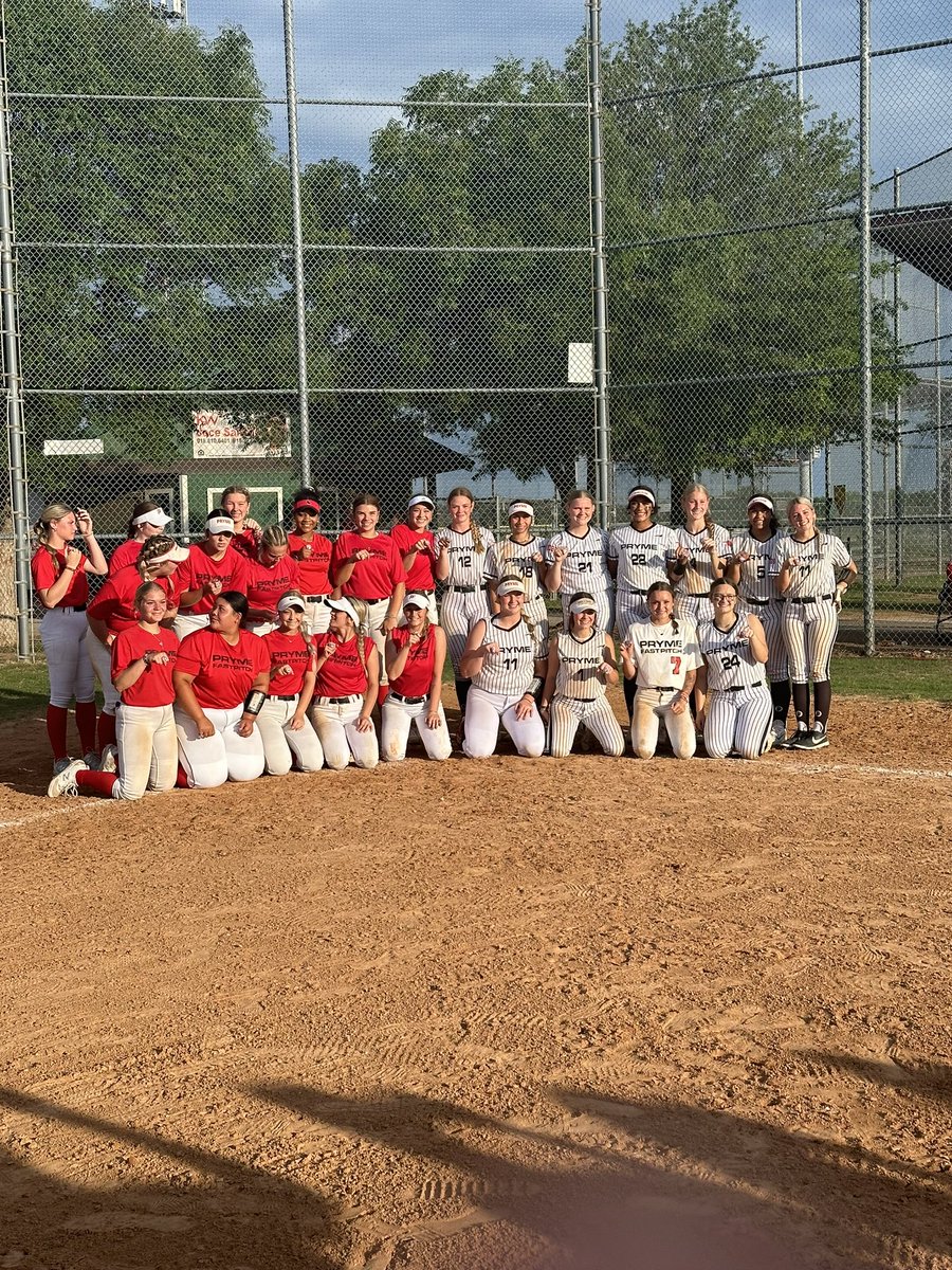 BEST OF THE MIDWEST Tournament Champions went undefeated 7-0 for the weekend play some really good competition and grew as a team and so excited to see this team in July the sky’s the limits.