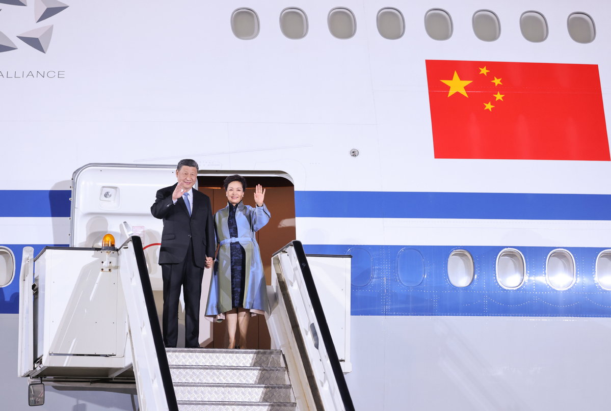 ChinaDaily's tweet photo. President Xi Jinping's six-day trip to #Europe has opened new chapters of relationships with China's key partners, and the visit heralds a new era of ties with Europe through enhanced solidarity, mutual trust and confidence, according to senior diplomats and analysts. #XiJinping https://t.co/X5U95mVKoG