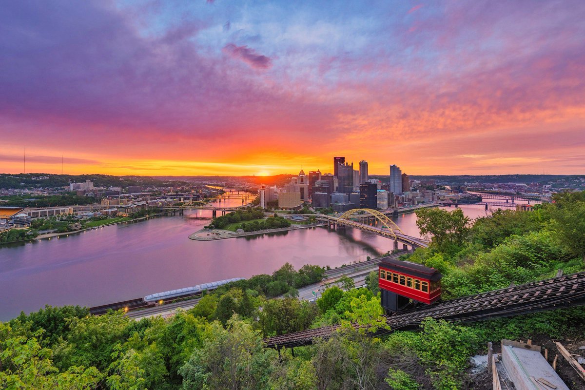 I don’t think I’ve ever had a more incredible week of photography in #pittsburgh than the last seven days. Epic storms. Multiple rainbows. The friggin’ NORTHERN LIGHTS. So thankful I had the opportunity to capture all of them over our amazing city.