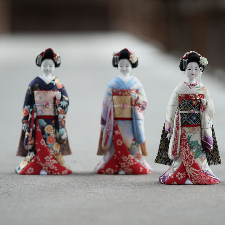 instagram.com/p/C647HPHra8-/
#MaikoArtGallery で、#MaikoDoll を展示中！
会場は、有形文化財の京町家「#八竹庵」です
作者は、#緑水

#doll
#dollphotography
#Kyoto
#Maiko
#MaikoArt
#連れてって

Maiko-san Portal maikogeiko.com