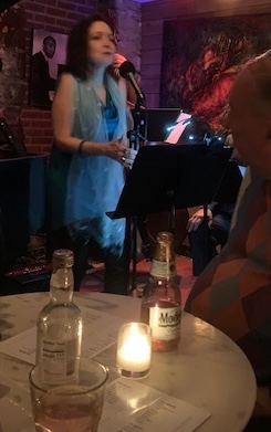 Caught @A_BroadSpectrum Mary Foster Conklin (w/ Warren Vaché on trumpet) at @mezzrowclub Then walked two blocks to Pinto Gardens for outstanding thai food. Then walked home. That's what I'd call #aperfectnightintheneighborhood