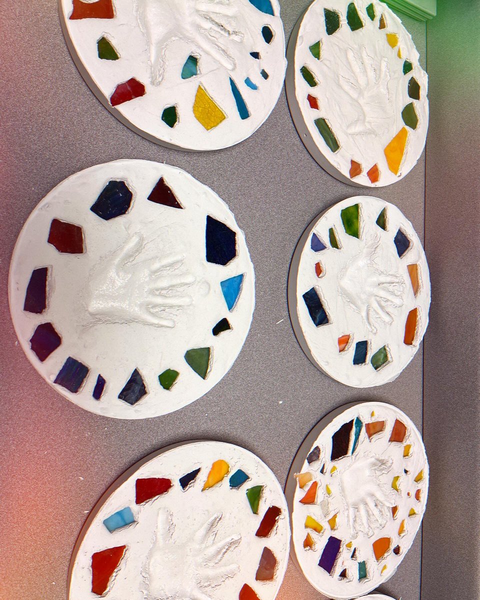 Sara Consdorf tweet media