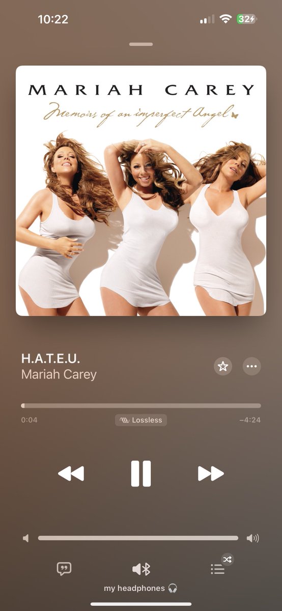 juwanpls's tweet photo. This is one of her saddest songs ever https://t.co/68Ax32xKl0