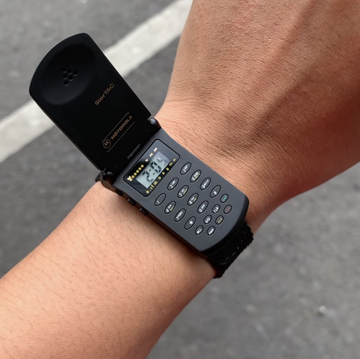 isthinking's tweet image. 