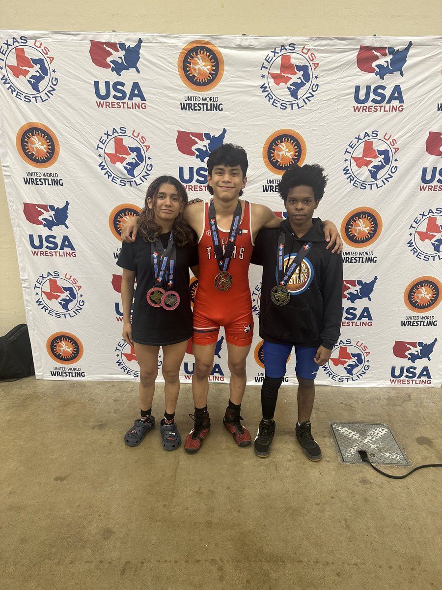 Great day for Hillcrest Wrestling! Alexa Rodriguez took 1st in Greco- Roman &amp; 2nd in Freestyle. Aaron Michaels took 1st in Freestyle. Victor Ramirez took 3rd in Freestyle. All 3 wrestlers made the Texas National Team at the TX USA State Championships!
<a href="/PanthersHHS/">Hillcrest HS</a> @Hilcrest_ATH